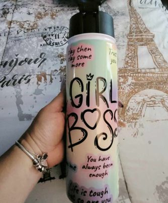 GIRL BOSS DESING