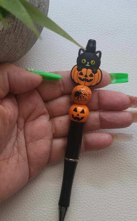 halloween pumking pen
